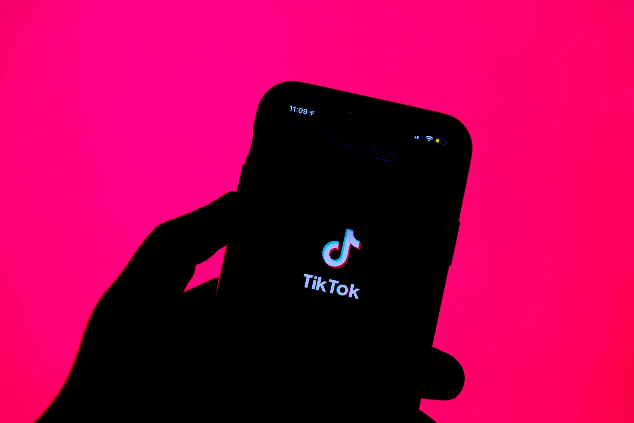 Departamento de Justiça dos EUA e FTC processam TikTok por violar a Lei de Privacidade Infantil