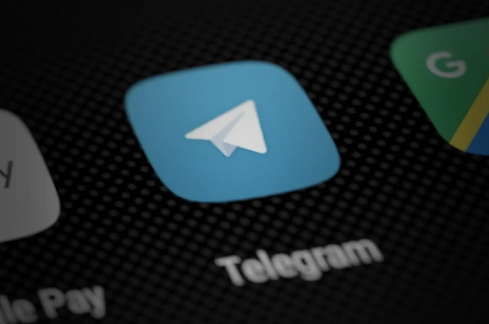 Falhas no Telegram, WhatsApp na Rússia Geram Especulações