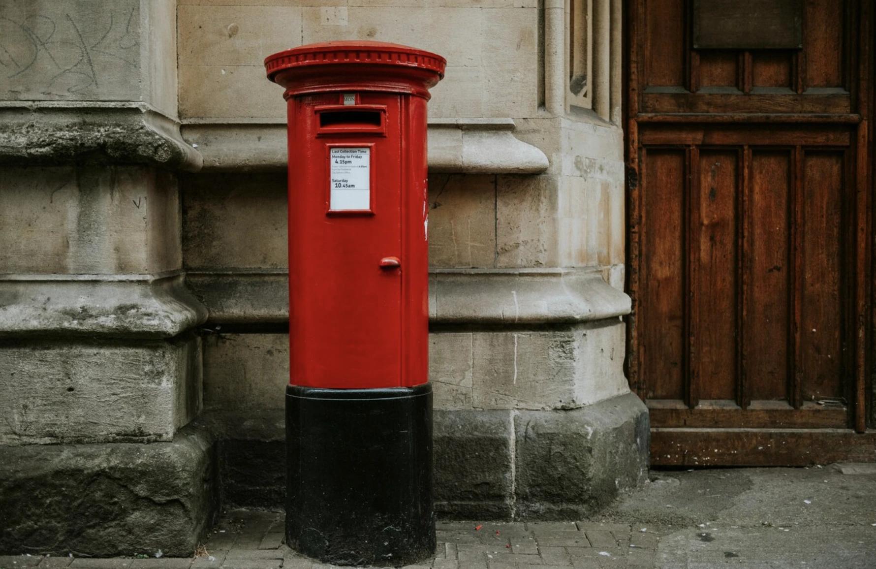 Atacantes Cibernéticos Usam Imitação do Royal Mail para Disseminar Ransomware