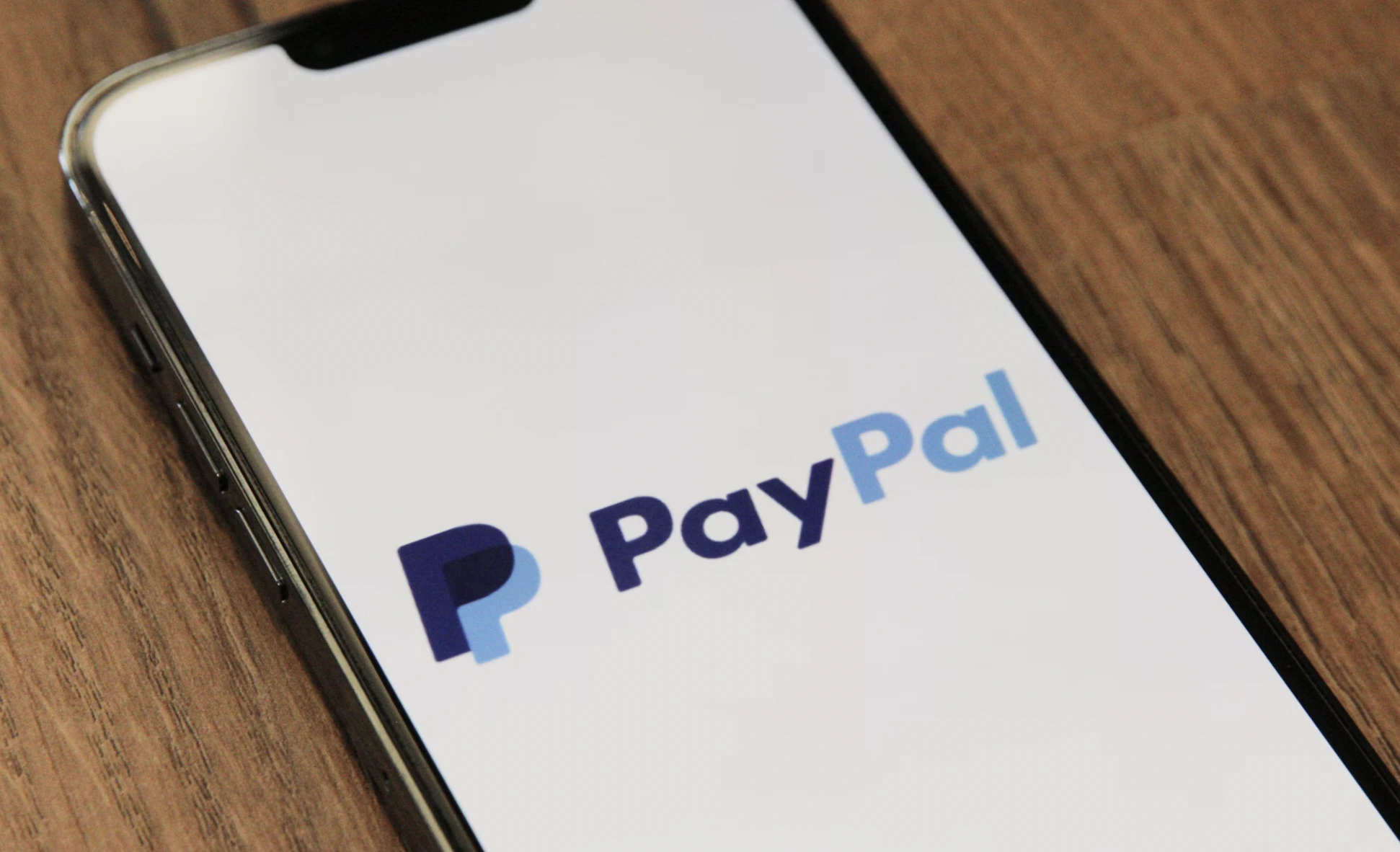 PayPal Multado em $2M por Violação de Segurança Cibernética que Expos Dados de Clientes