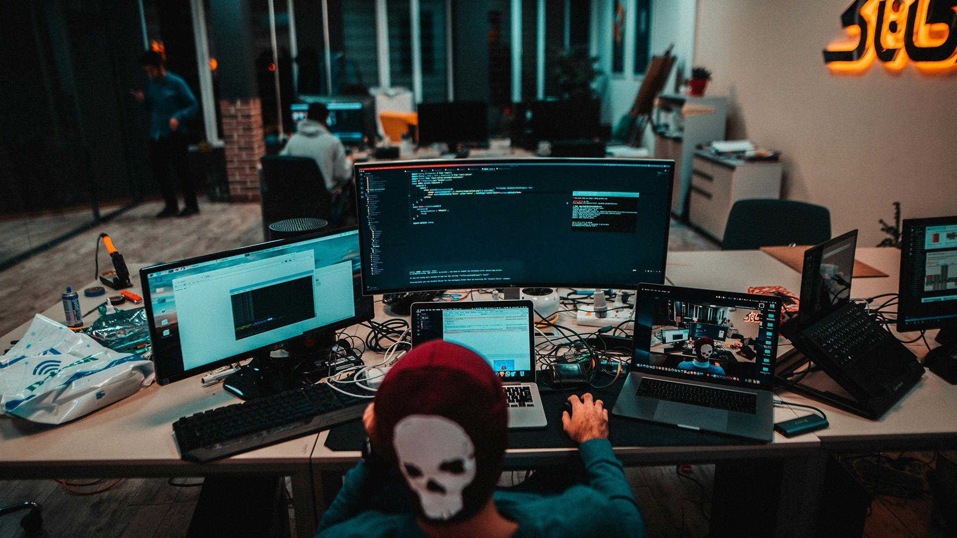 O Google Afirma que Hackers Responsáveis por Disrupções no Varejo do Reino Unido Estão Agora Mirando Empresas dos EUA