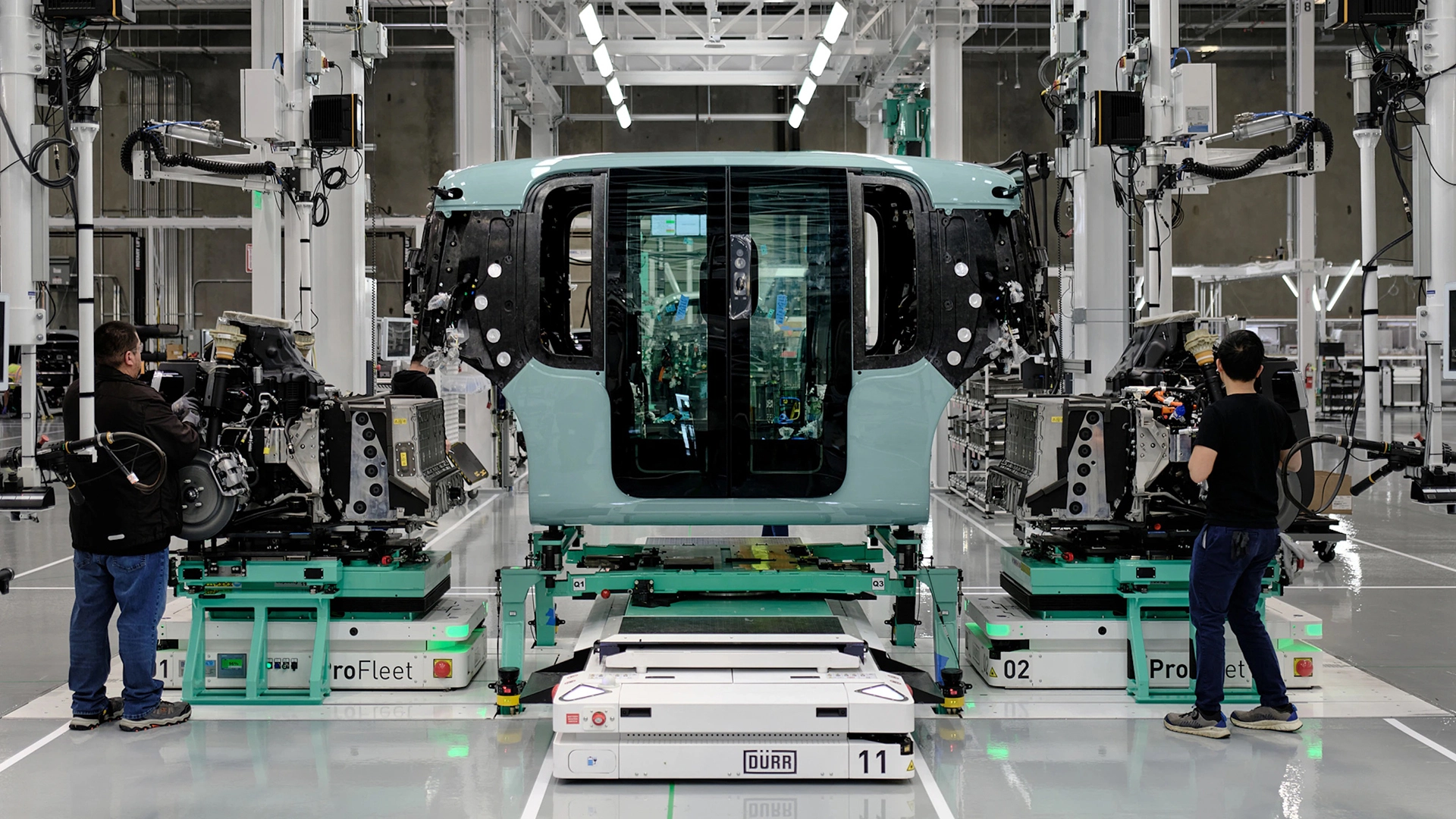 A Zoox da Amazon inaugura a primeira f&aacute;brica de produ&ccedil;&atilde;o em s&eacute;rie de Robot&aacute;xis nos EUA.