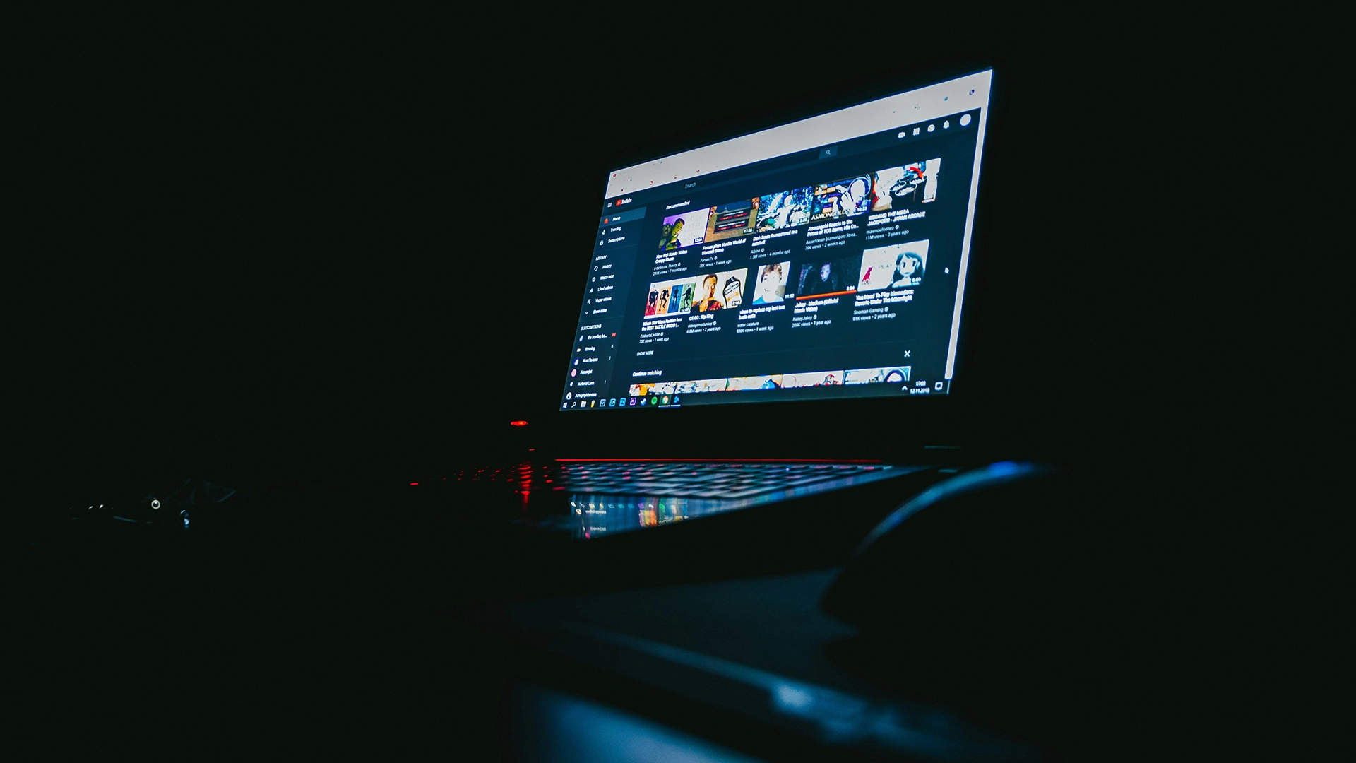 O YouTube Secretamente Usou IA para Alterar Vídeos dos Criadores sem Permissão