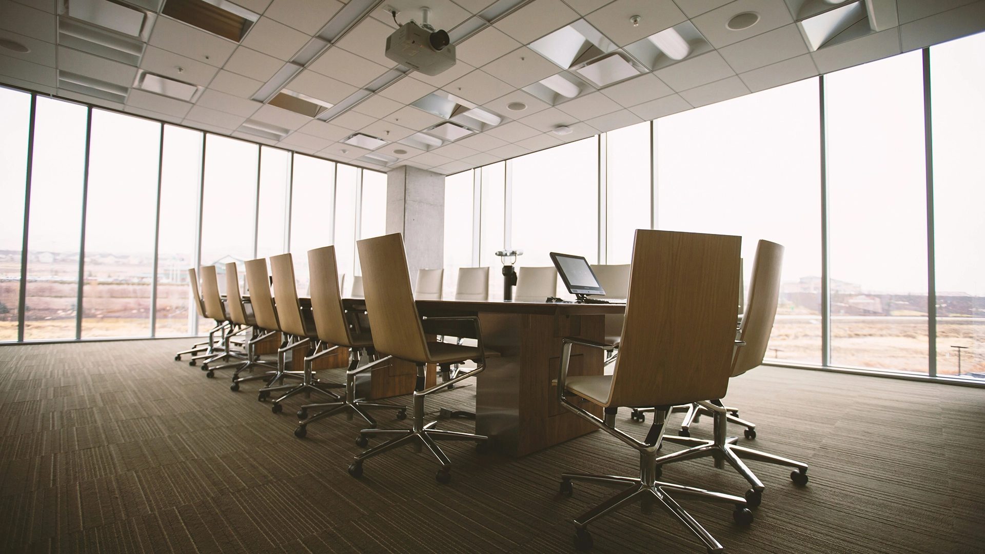 Auge da IA Exp&otilde;e Lacunas nas Capacidades das Empresas de Consultoria