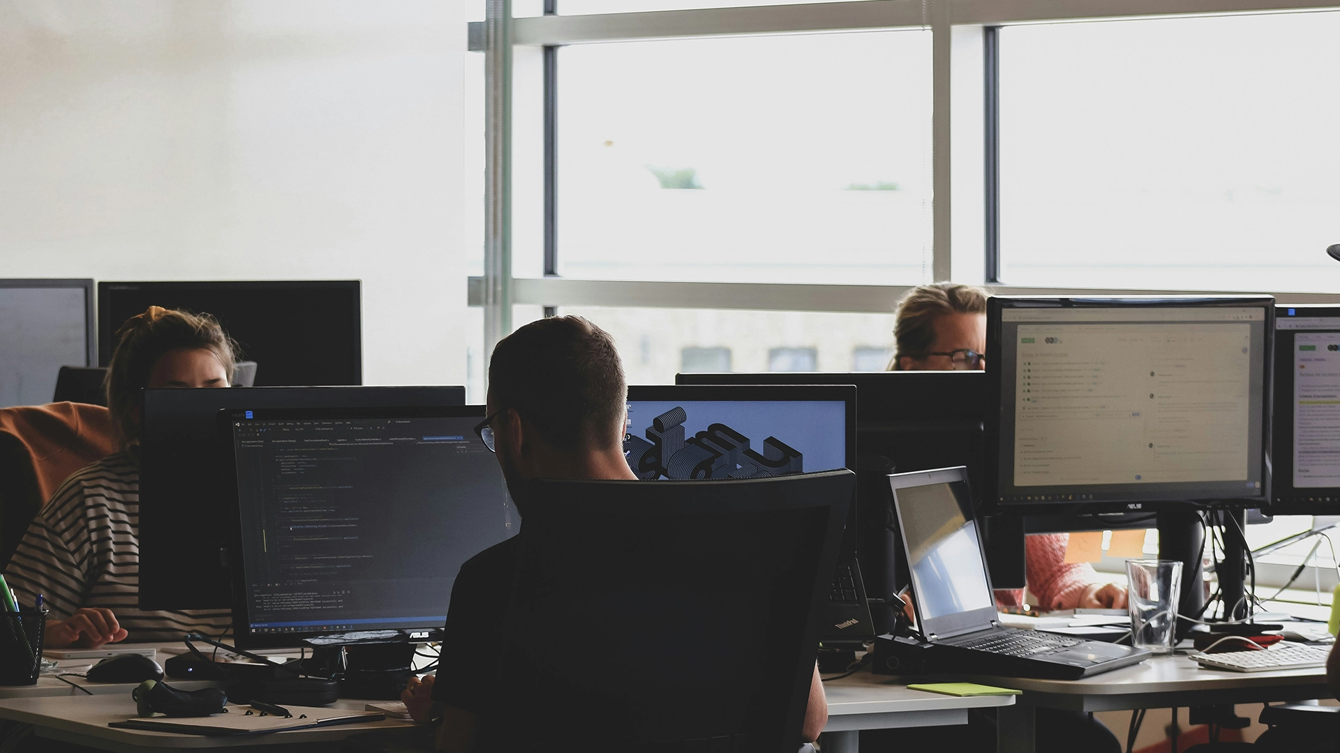 Falha no Editor de C&oacute;digo da Cursor AI Permite que Hackers Executem C&oacute;digo Automaticamente